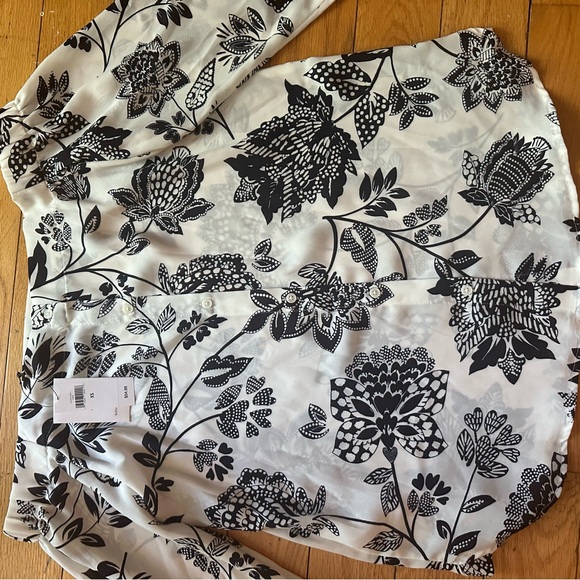 NEW Banana Republic Off the shoulder Blouse - Picture 6 of 6